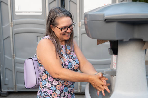 Professional porta potty rental in Milan, IL